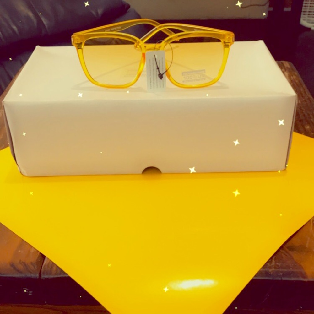 Sunglasses 😎